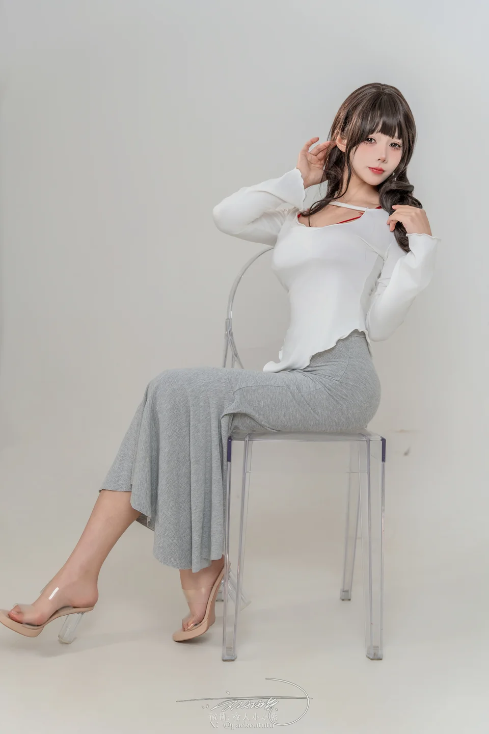 咬一口兔娘 - 24年06月 夹心饼干 [79P,1V-934MB] tg@simisebaisi 【丝足阁】027.webp